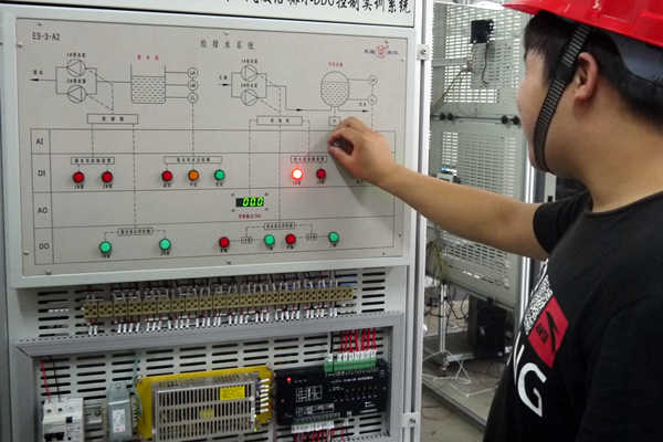 樓宇智能化系統安裝與調試需要專業(yè)化人才！(圖1)