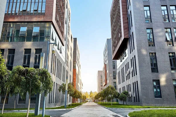 智慧園區(qū)高度集成樓宇自控系統(tǒng)的背景!(圖1) 智慧園區(qū)高度集成樓宇自控系統(tǒng)的背景!(圖1)