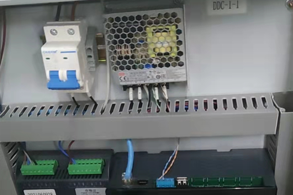 青島中央商務(wù)區(qū)樓宇自控系統(tǒng)案例(圖3) 青島中央商務(wù)區(qū)樓宇自控系統(tǒng)案例(圖3)